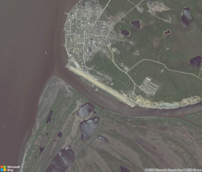 Взлётно-посадочная полоса Cherskiy Airport