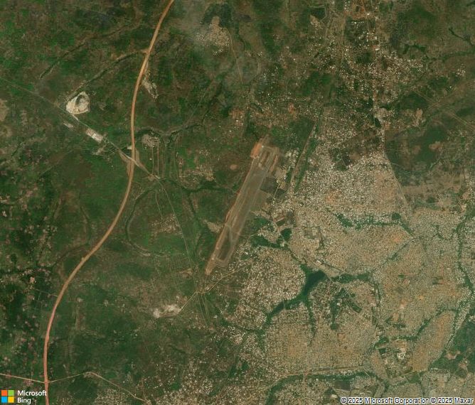 Взлётно-посадочная полоса Bouake Airport